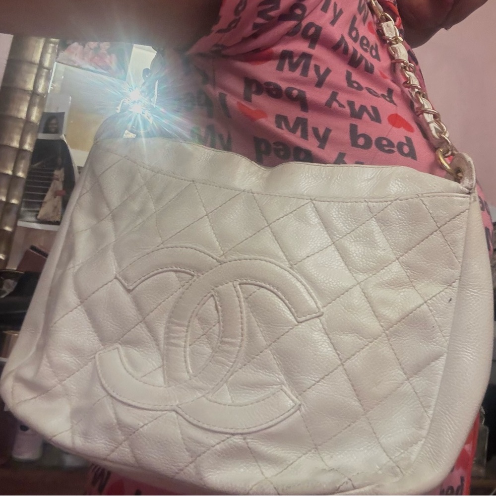 Chanel handbag - Picture 8 of 8